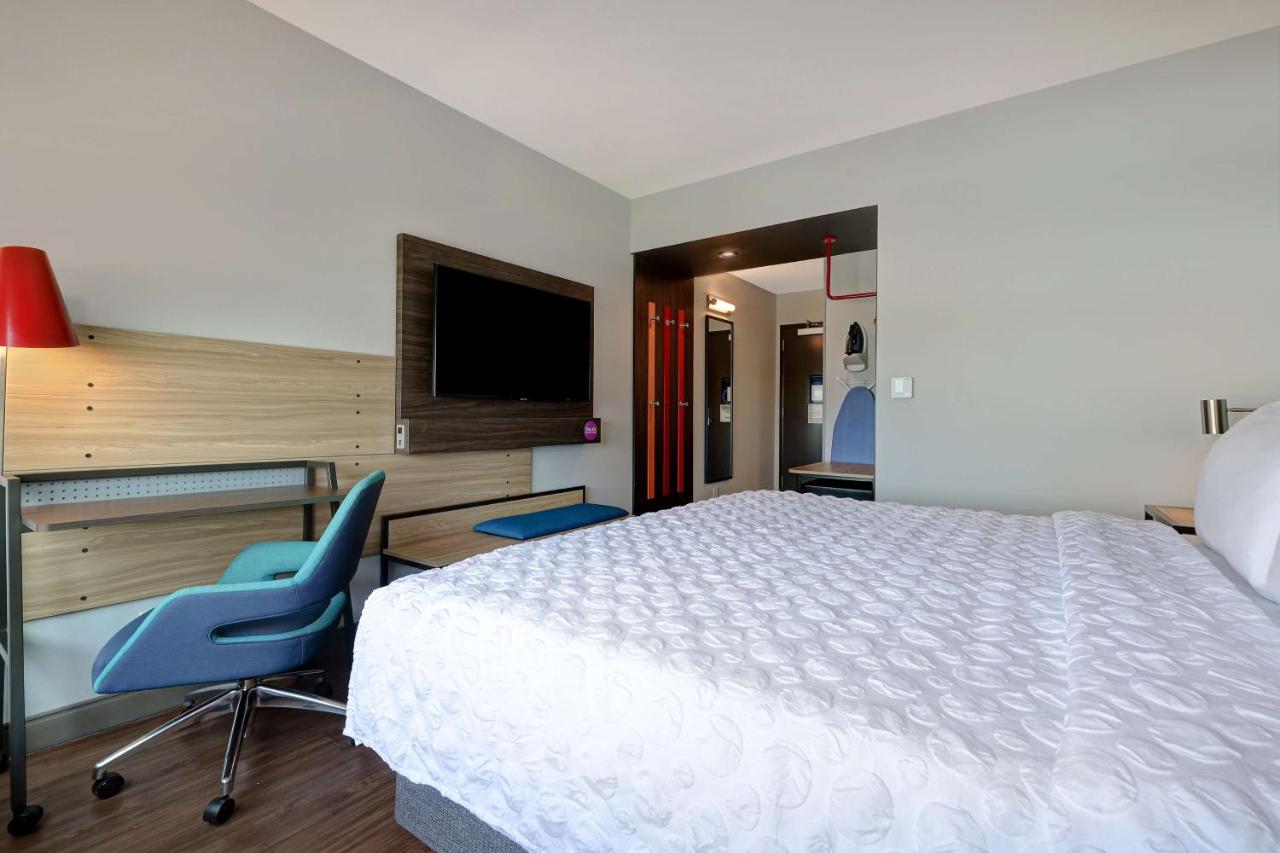 King Room at Tru by Hilton Lithia Springs, GA