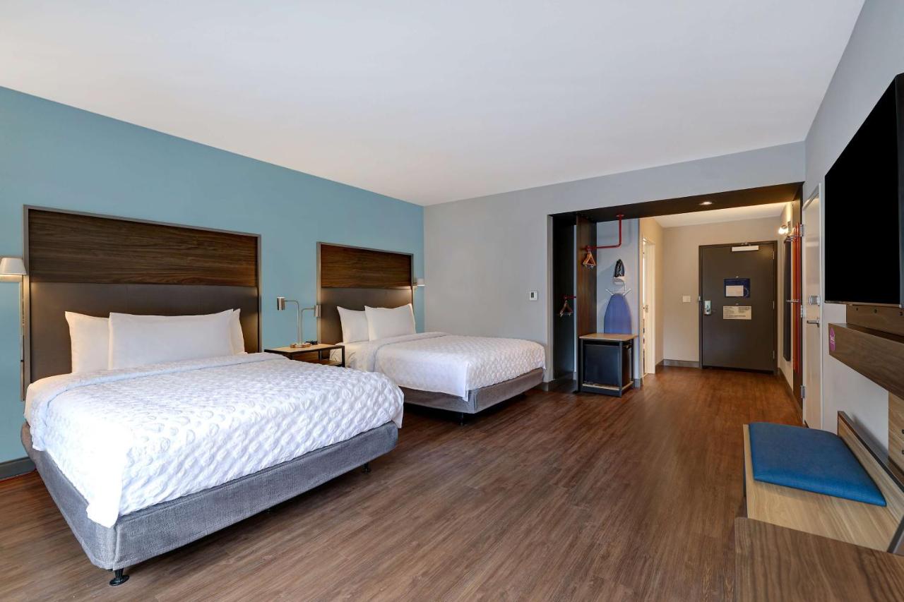 Queen Room with Two Queen Beds and Bath Tub - Mobility Accessible at Tru by Hilton Lithia Springs, GA