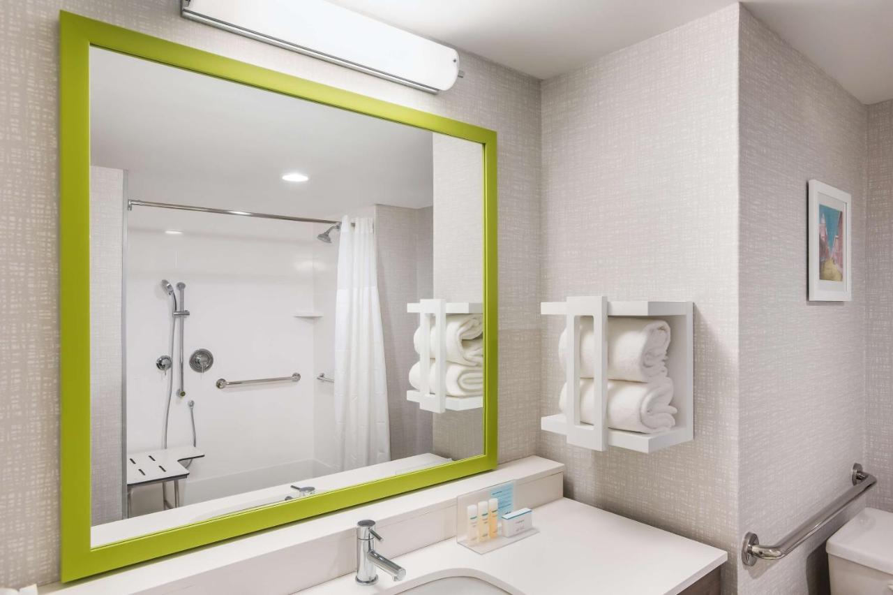 King Room with Roll-In Shower - Mobility/Hearing Accessible at Hampton Inn & Suites Houghton