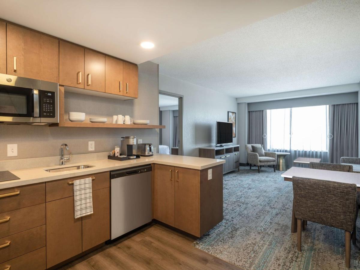 One-Bedroom King Suite at Homewood Suites by Hilton Toledo Downtown