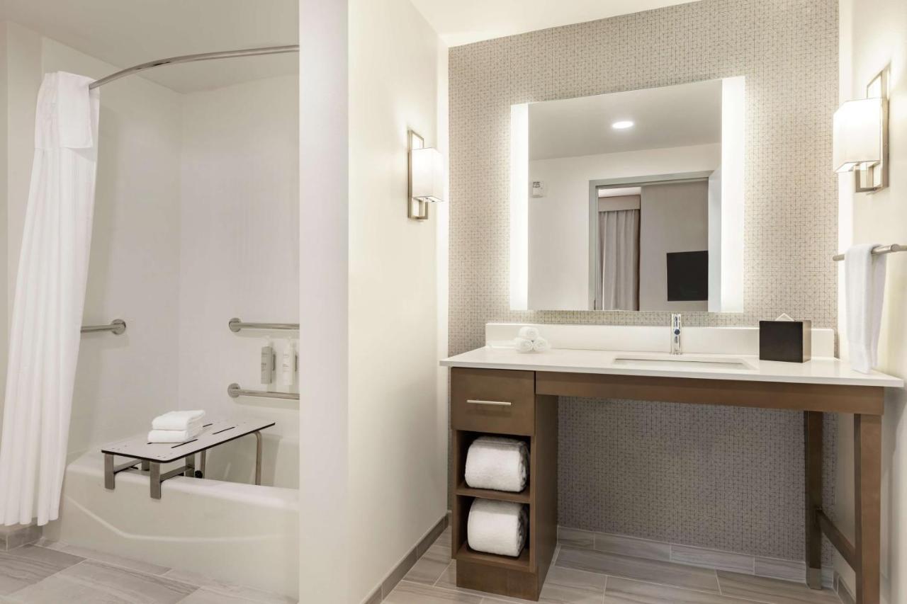 King Studio Suite with Bath Tub - Mobility Accessible at Homewood Suites By Hilton Mcdonough