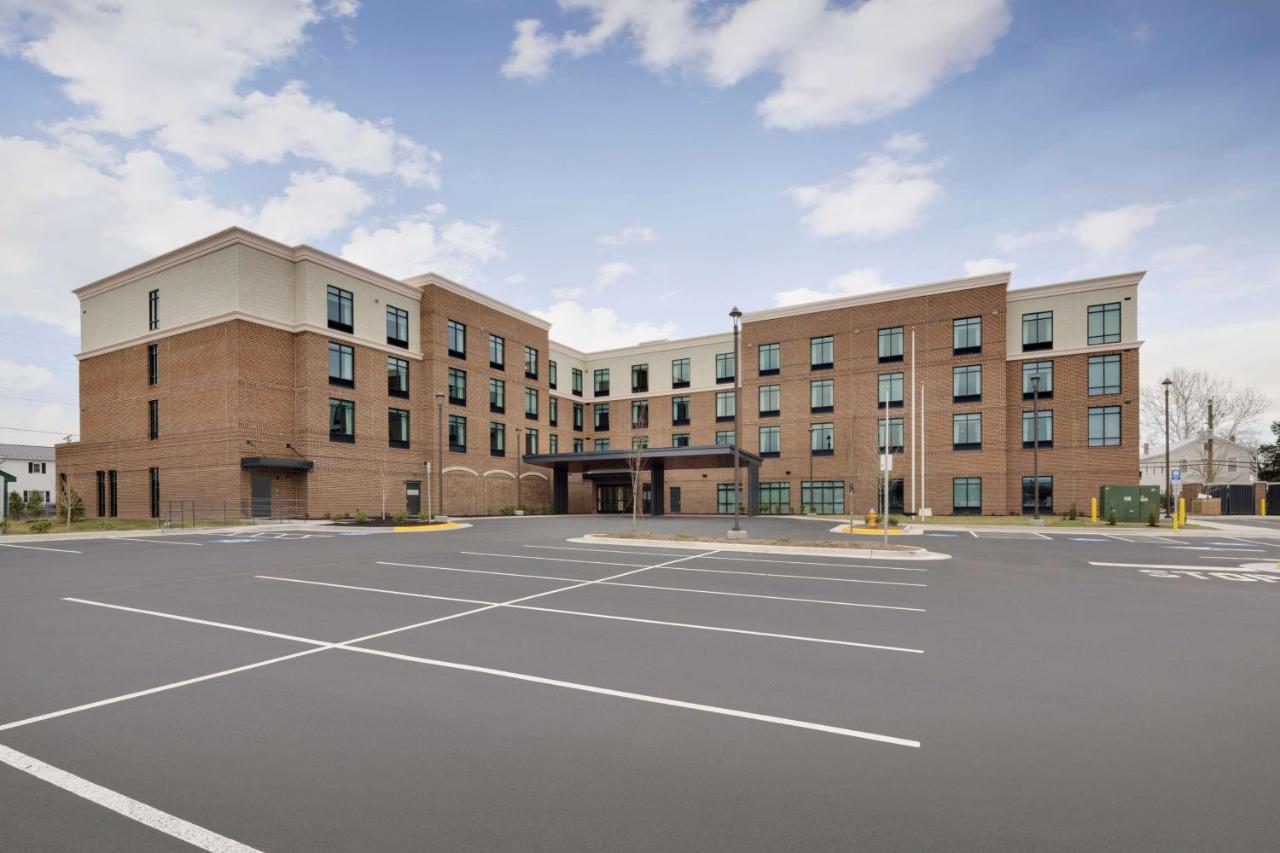 | Hilton Garden Inn Haymarket