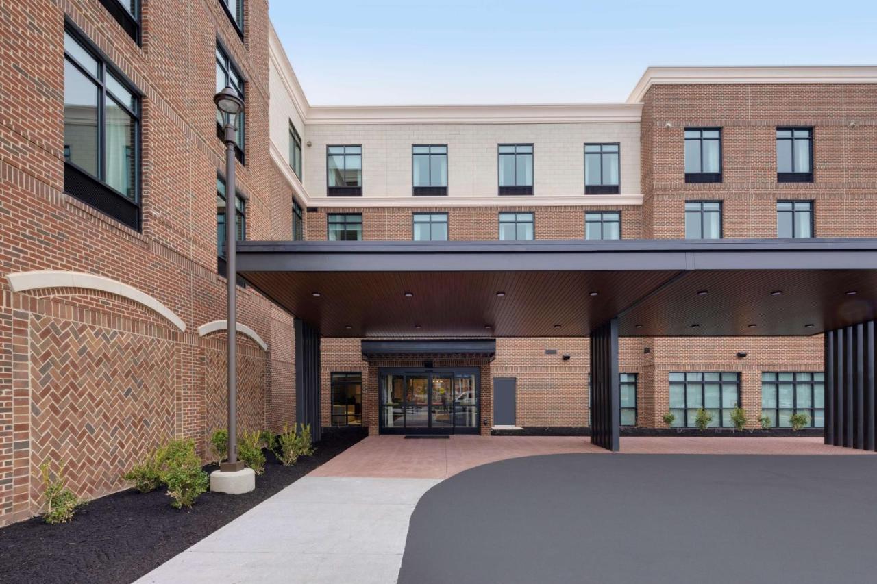 | Hilton Garden Inn Haymarket