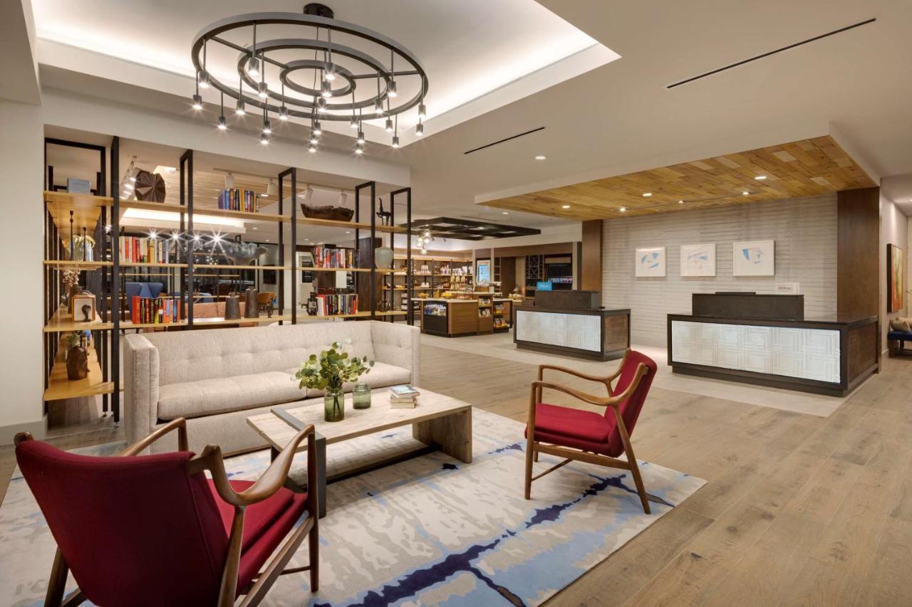 | Hilton Garden Inn Haymarket