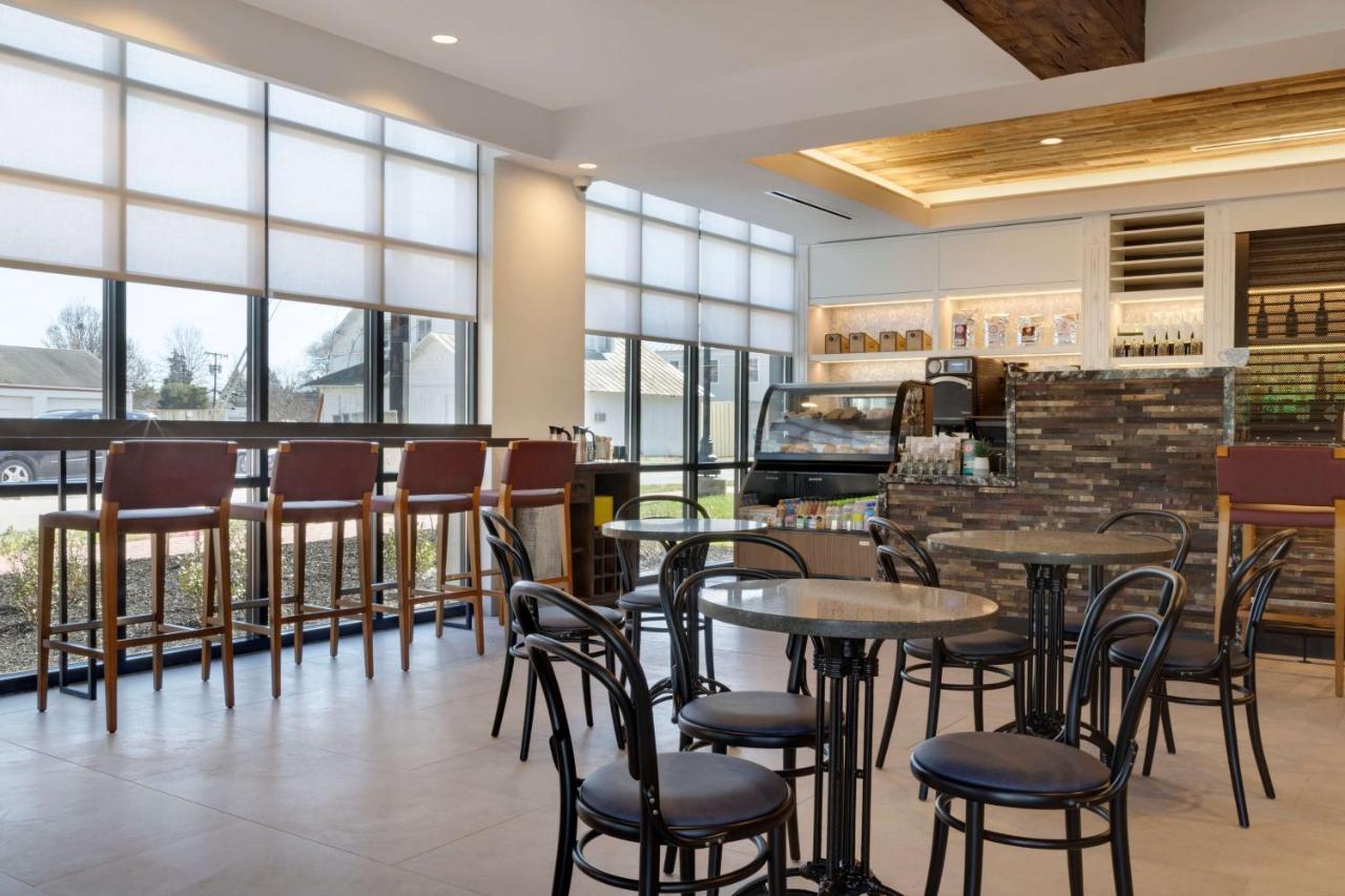 | Hilton Garden Inn Haymarket
