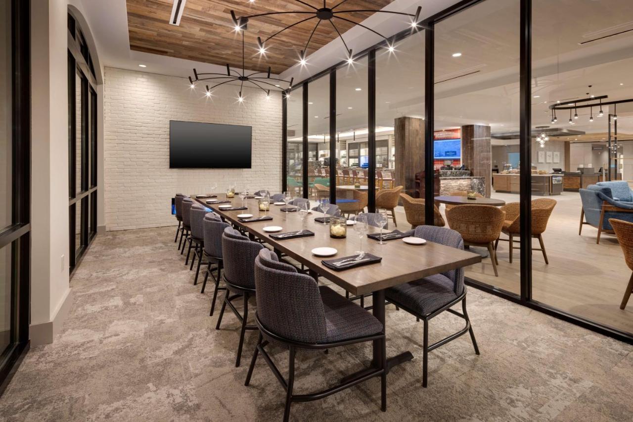 | Hilton Garden Inn Haymarket