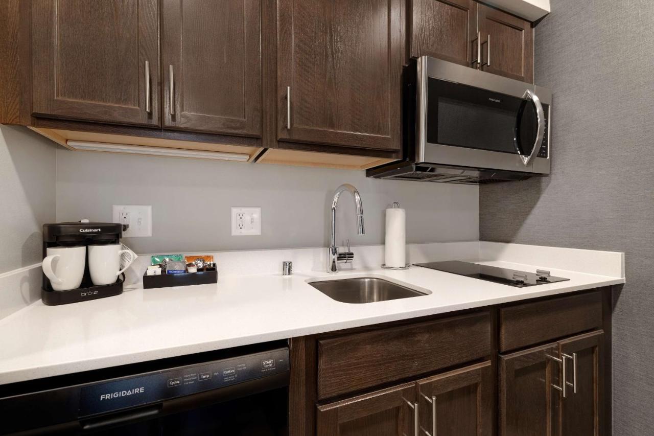 Queen Suite with Two Queen Beds at Homewood Suites by Hilton Oak Creek Milwaukee