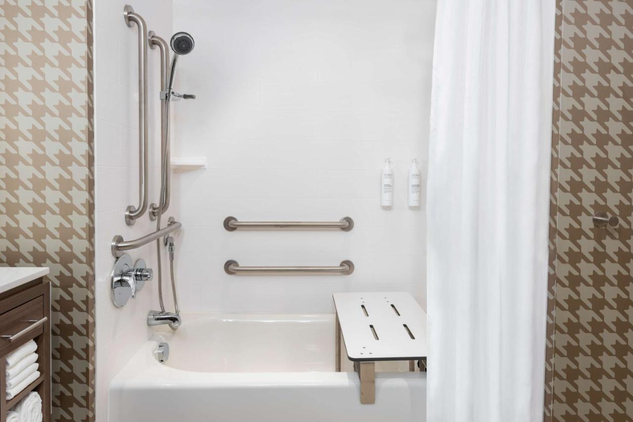 King Studio Suite with Bath Tub - Accessible at Home2 Suites by Hilton Wildwood the Villages