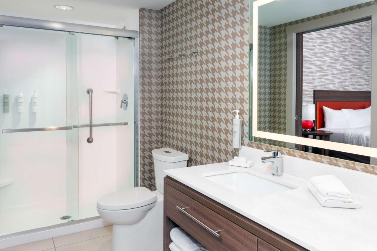 One-Bedroom King Suite at Home2 Suites by Hilton Wildwood the Villages