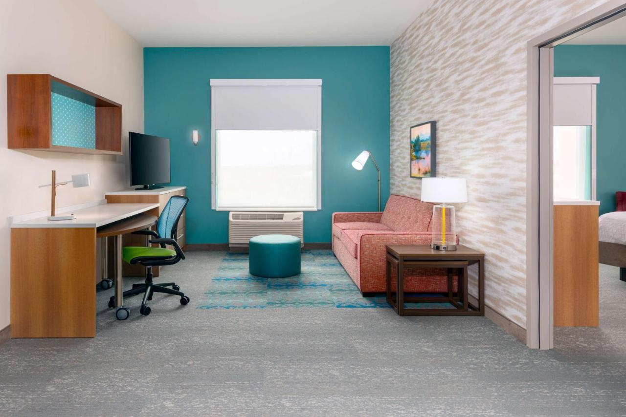 One-Bedroom King Suite at Home2 Suites by Hilton Wildwood the Villages