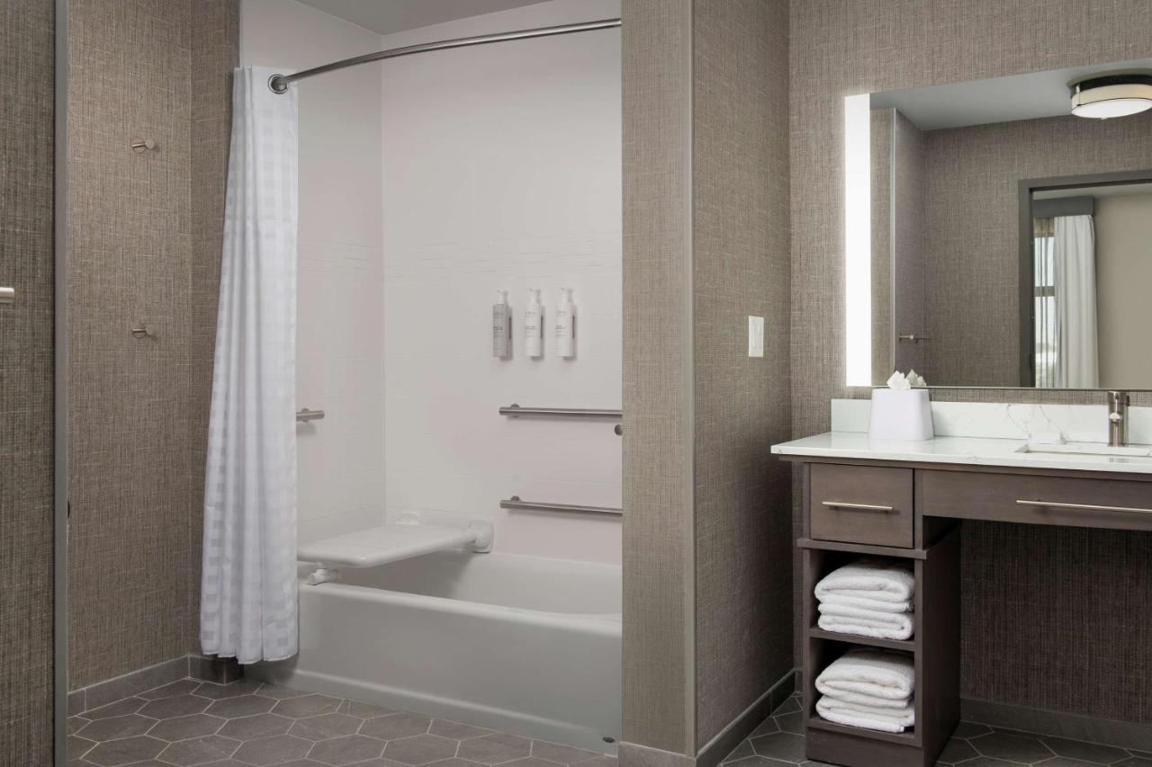 Studio King with Mobility Accessible Bathtub at Homewood Suites By Hilton Louisville Airport