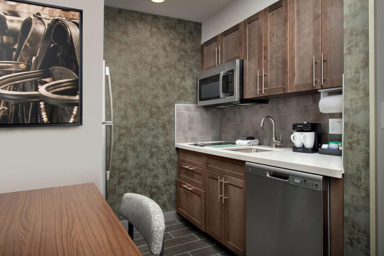 One-Bedroom Suite at Homewood Suites By Hilton Louisville Airport