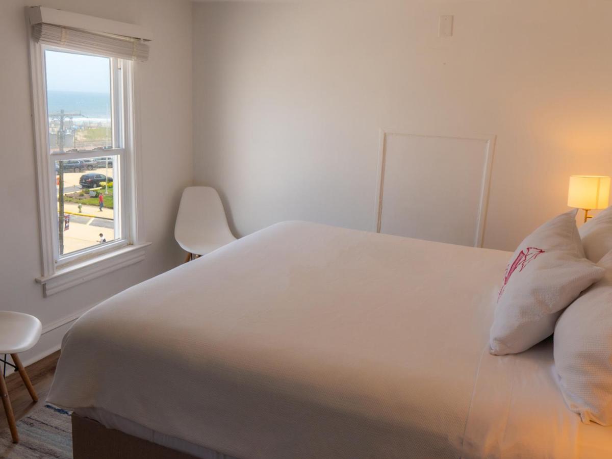 | Bellevue Stratford Inn