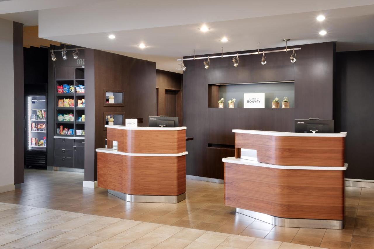 | Courtyard by Marriott Houston NASA Clear Lake