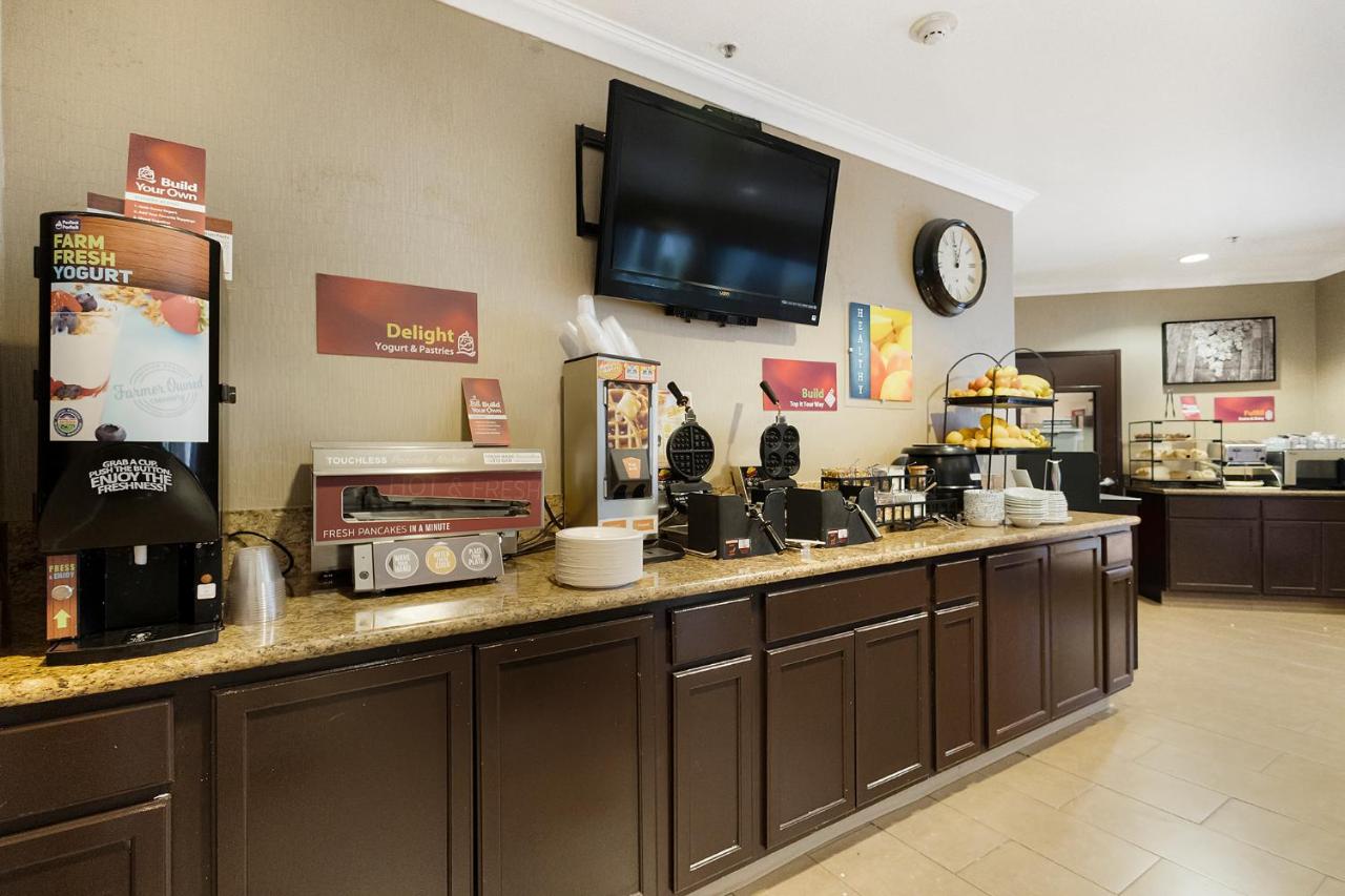 | Best Western Plus Wine Country Inn & Suites