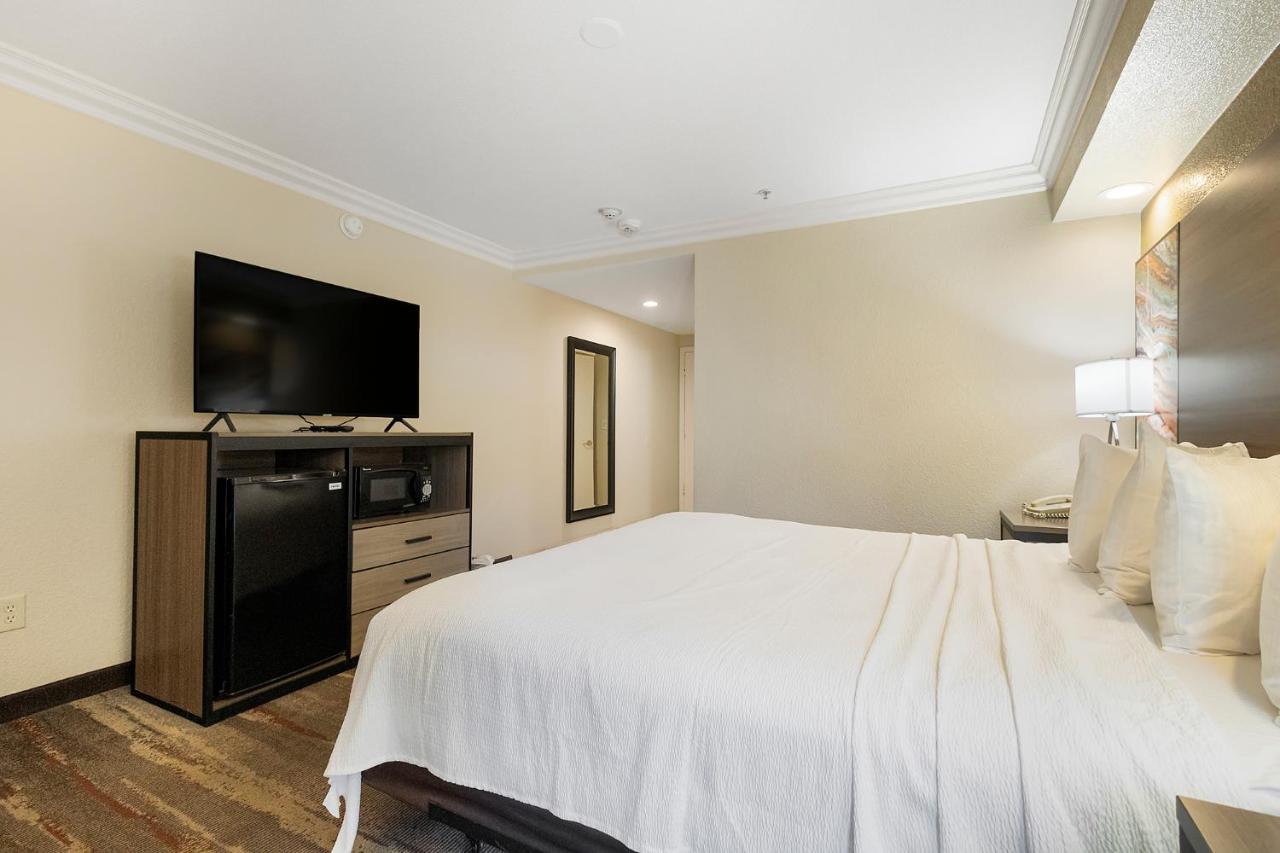 King Suite - Disability Access at Best Western Plus Wine Country Inn & Suites