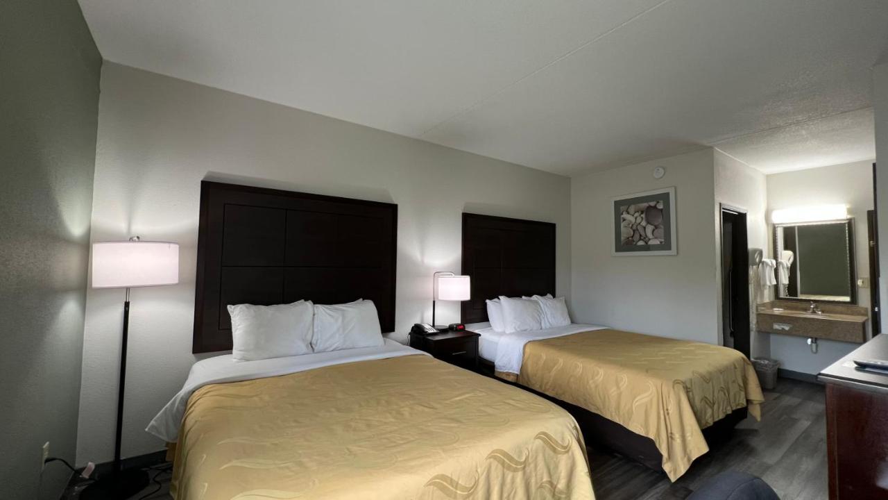 | Quality Inn Merriam Kansas City