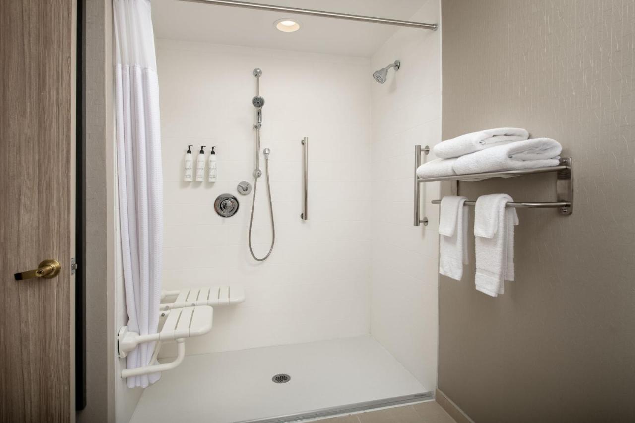 King Suite with Sofa Bed at SpringHill Suites by Marriott Atlanta Buford/Mall of Georgia