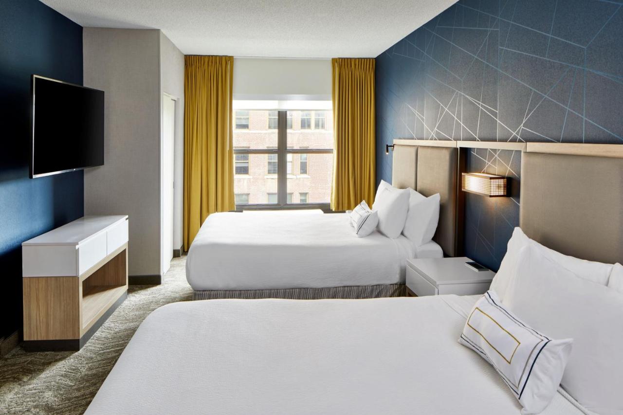 Queen Studio with Sofa Bed at Springhill Suites By Marriott Memphis Downtown