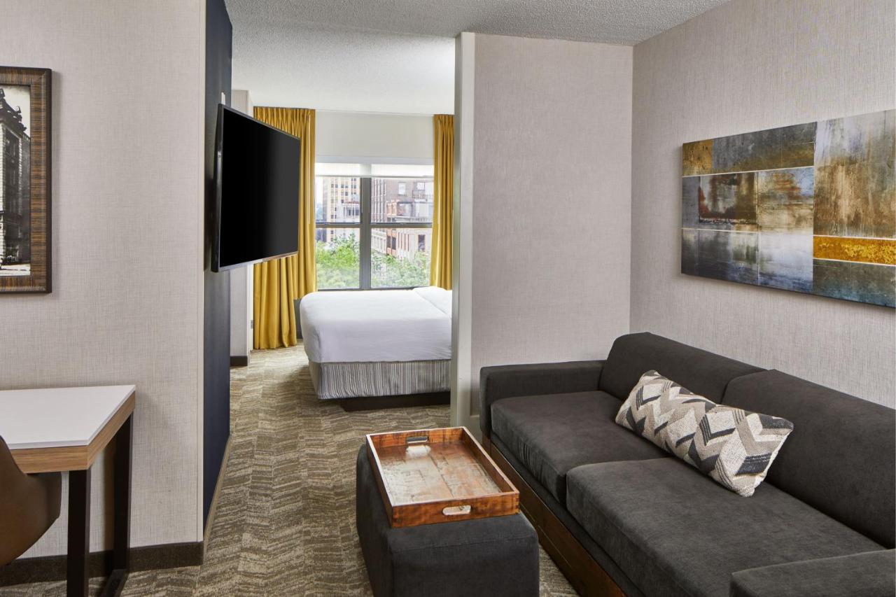 King Studio with Sofa Bed at Springhill Suites By Marriott Memphis Downtown