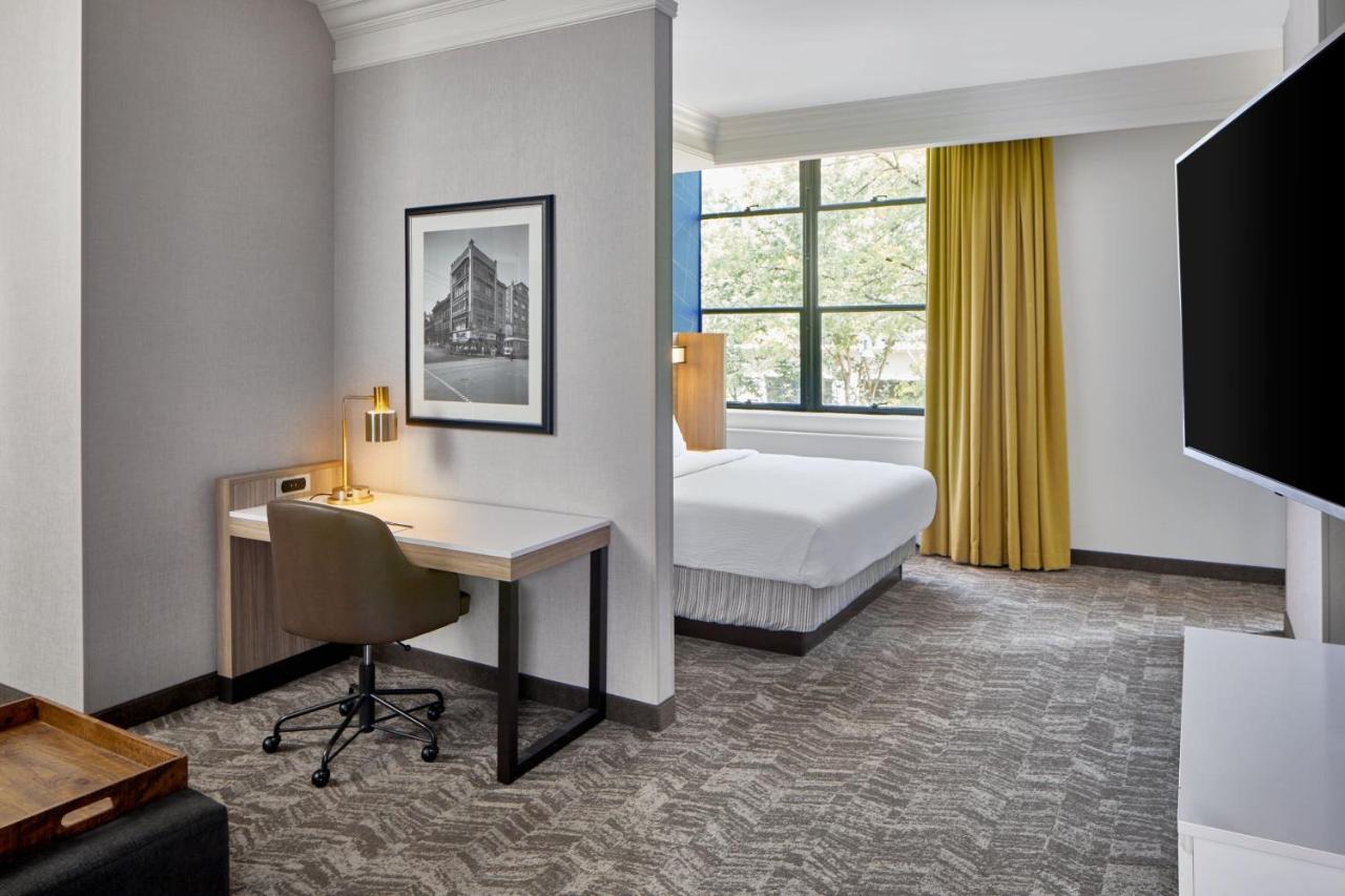 Large King Studio at Springhill Suites By Marriott Memphis Downtown