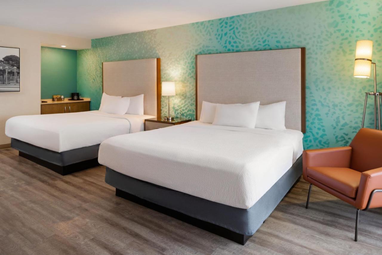 Queen Room with Two Queen Beds at Courtyard by Marriott San Diego Del Mar/Solana Beach