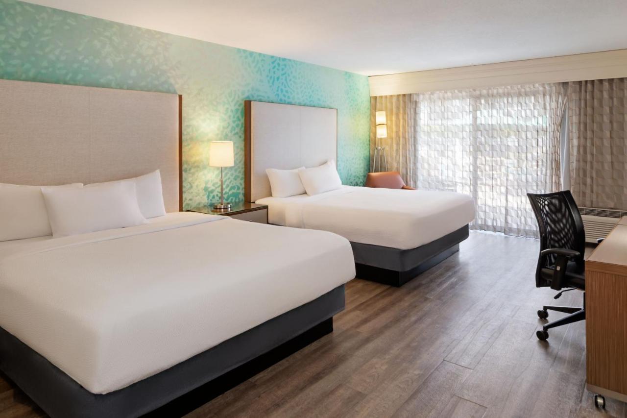 Queen Room with Two Queen Beds at Courtyard by Marriott San Diego Del Mar/Solana Beach