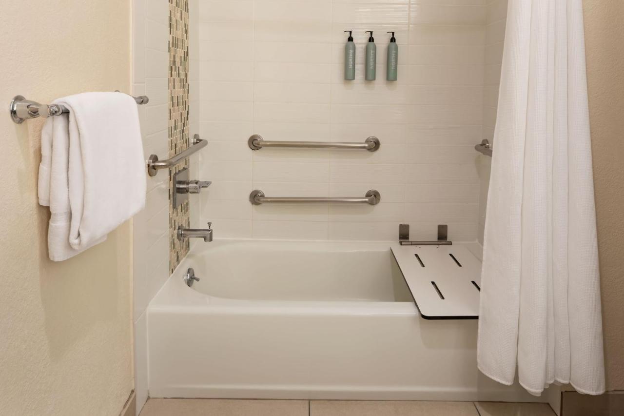 Executive King Room with Sofa Bed at Courtyard by Marriott San Diego Del Mar/Solana Beach