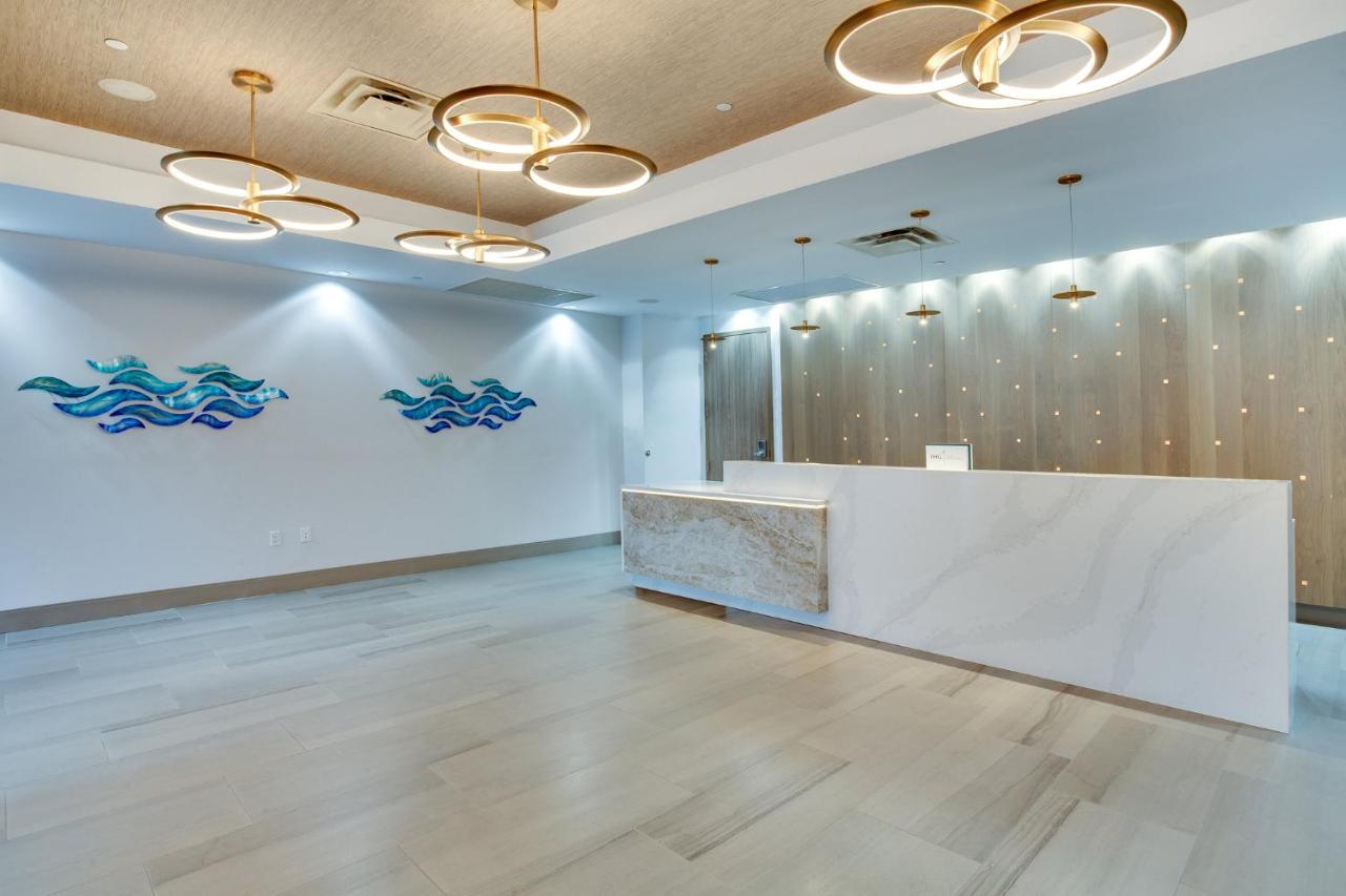| Crowne Plaza Hotel & Resorts Fort Lauderdale Airport/ Cruise, an IHG Hotel