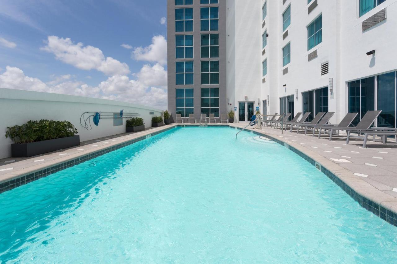 | Crowne Plaza Hotel & Resorts Fort Lauderdale Airport/ Cruise, an IHG Hotel