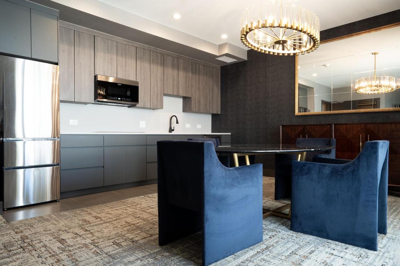 Penthouse King Suite with Sofa Bed at SpringHill Suites by Marriott Chicago Chinatown