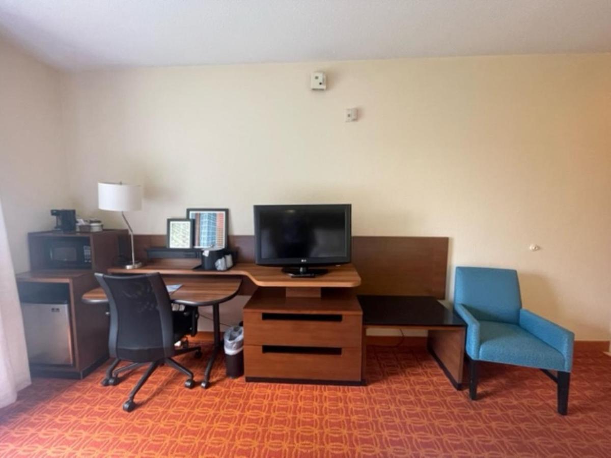 | Fairfield Inn By Marriott Potomac Mills