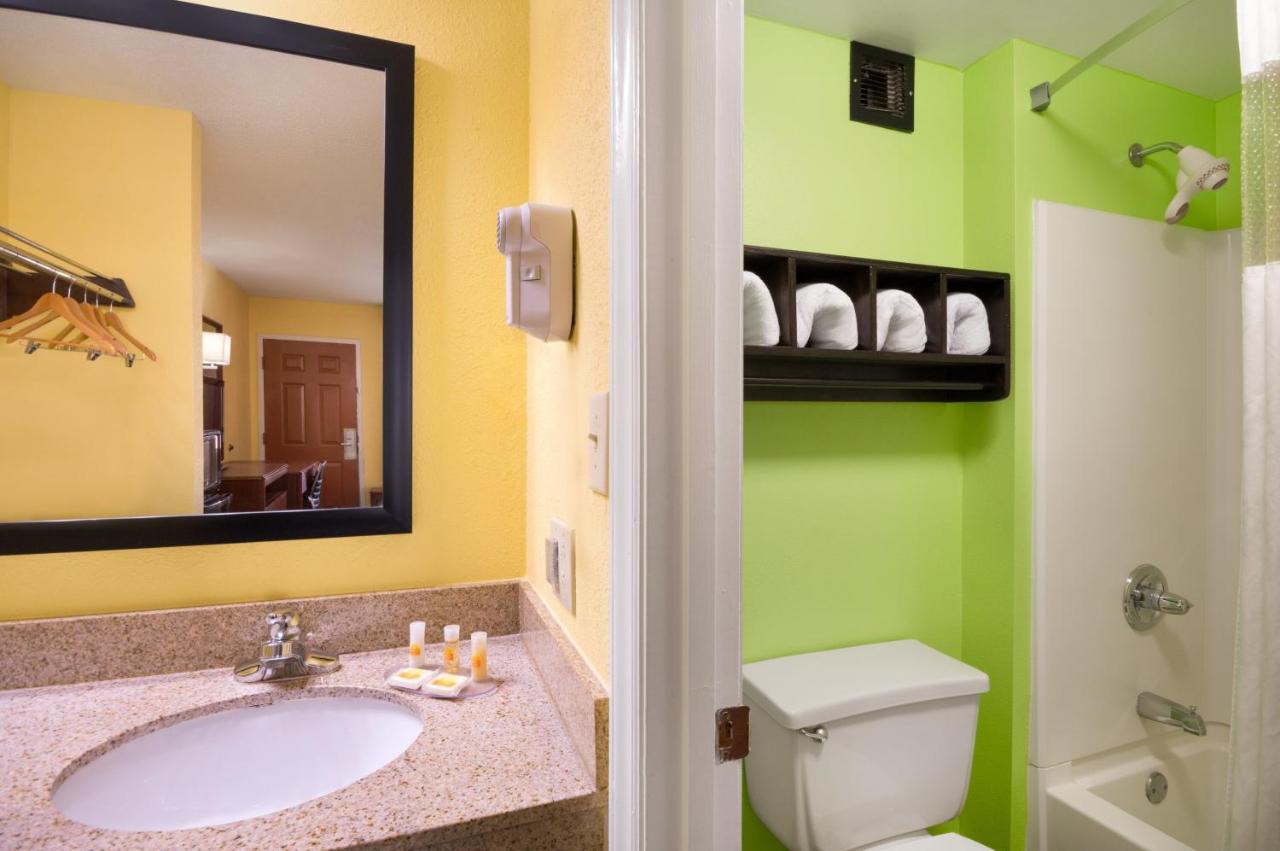 Deluxe Double Room with Two Double Beds - Non-Smoking at Days Inn by Wyndham Acworth