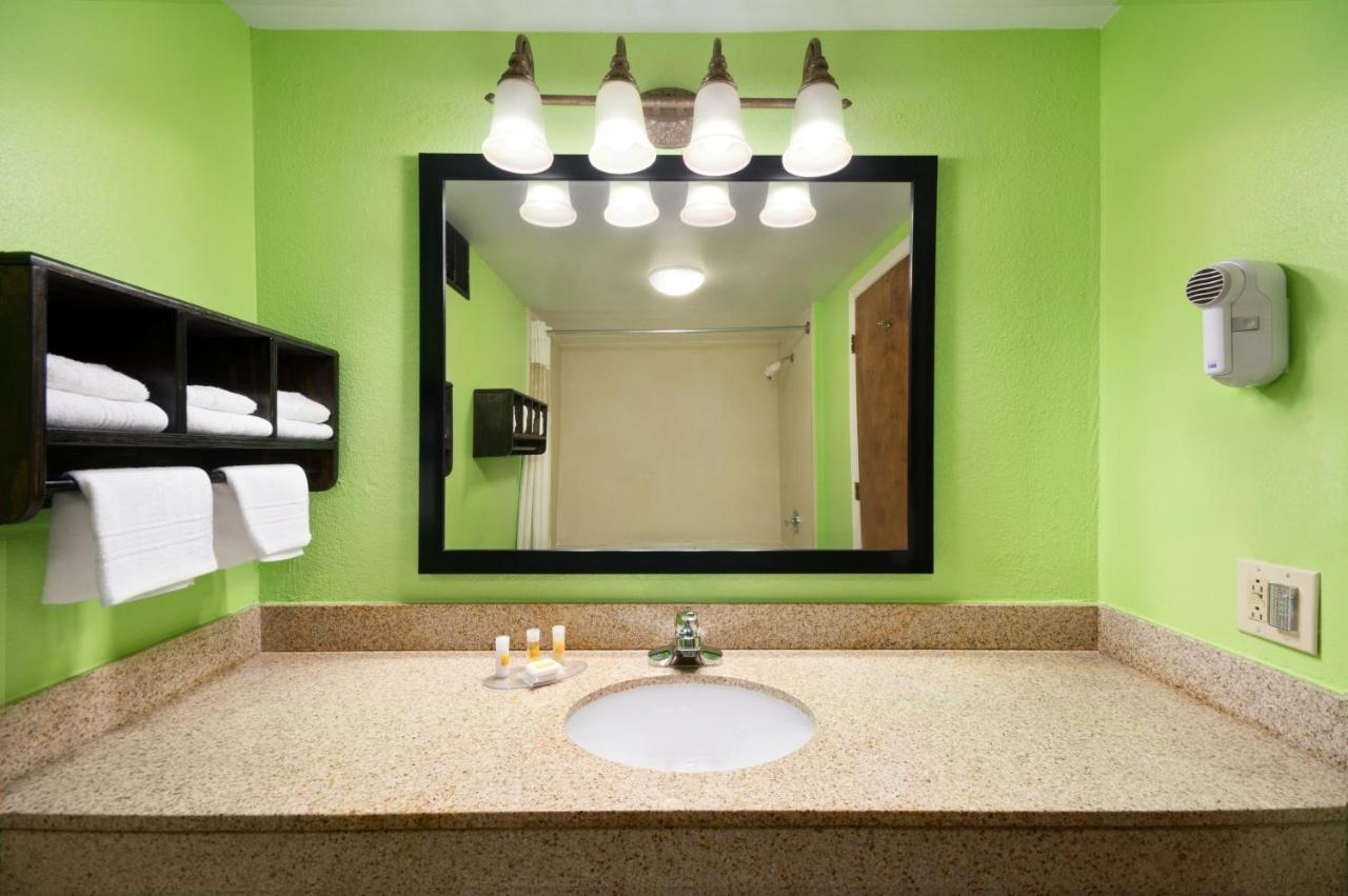 Deluxe Double Room with Two Double Beds - Non-Smoking at Days Inn by Wyndham Acworth