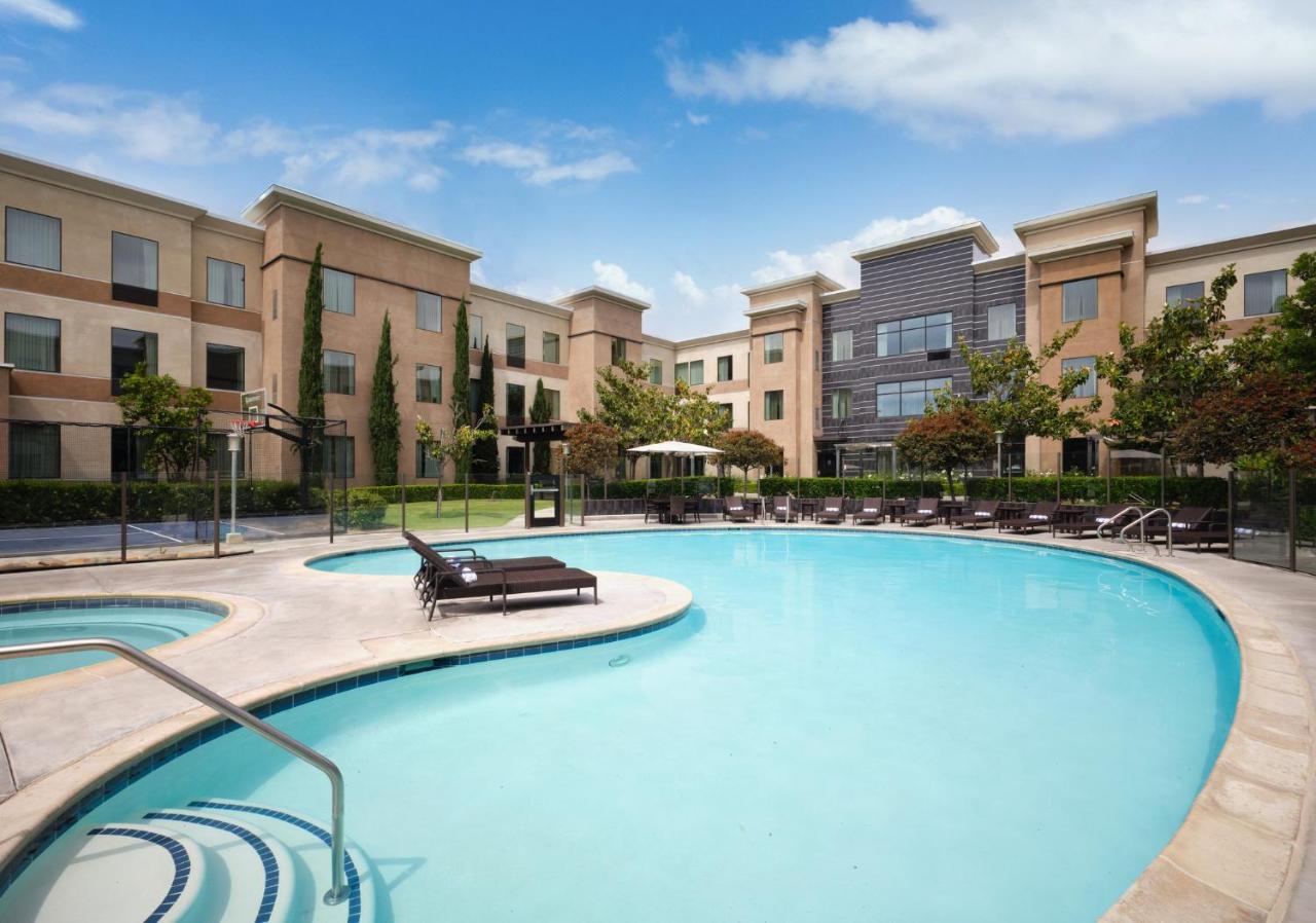 | Staybridge Suites Carlsbad, an IHG Hotel