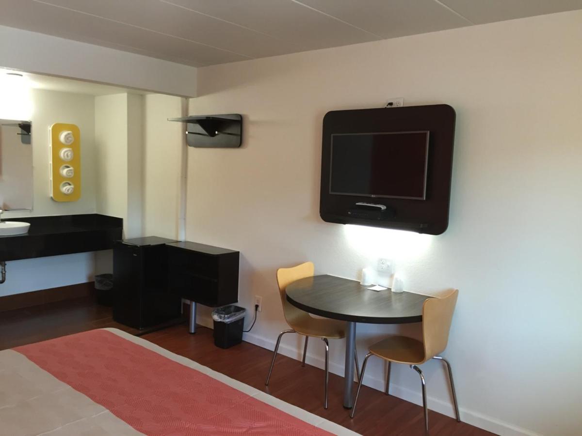 | Motel 6-Glassboro, NJ - Rowan University