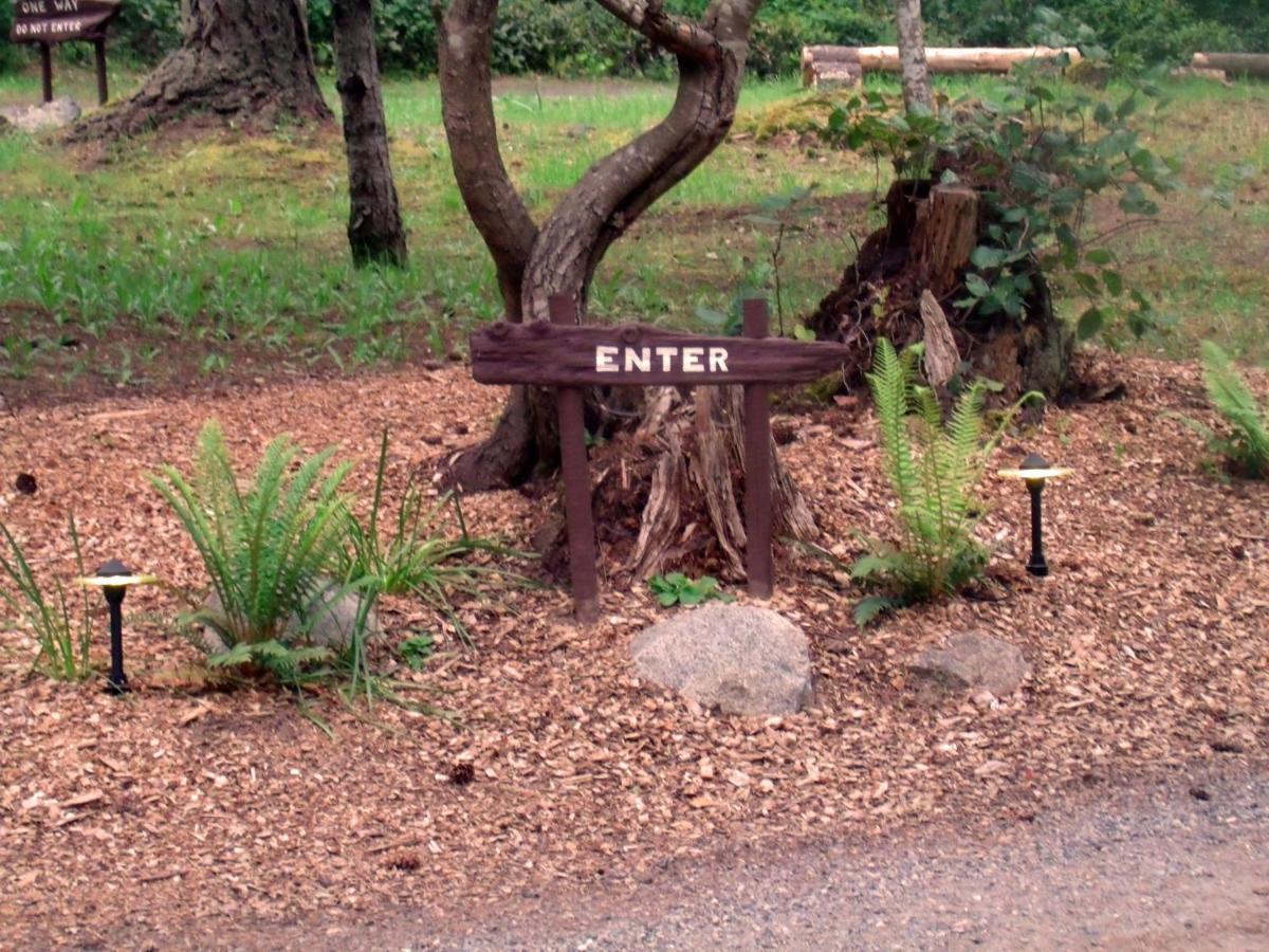  | Inn to the Woods