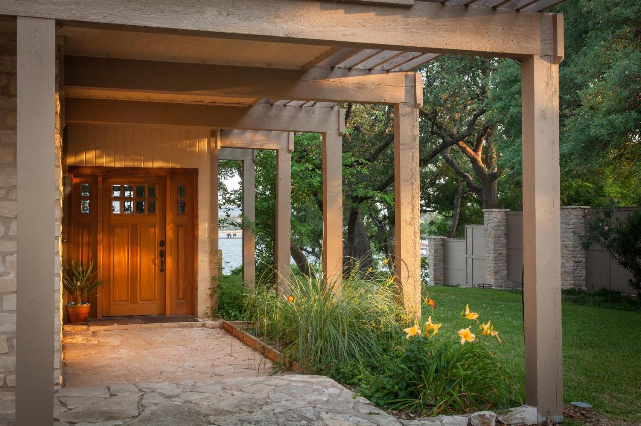 | Inn on Lake Granbury