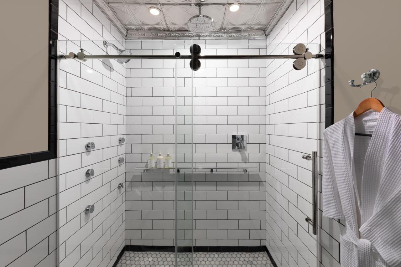 | Rosemont Inn