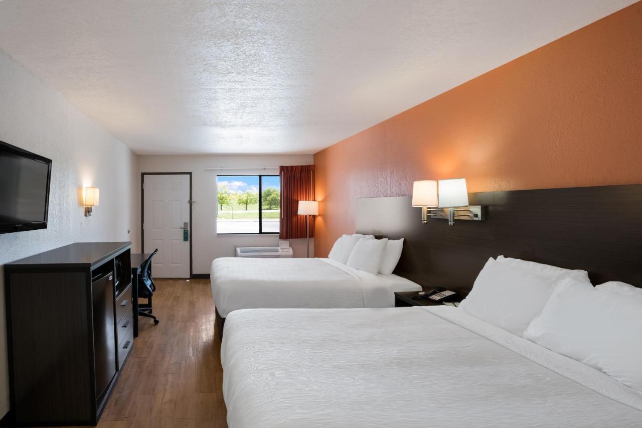  | Hill Country Inn and Suites