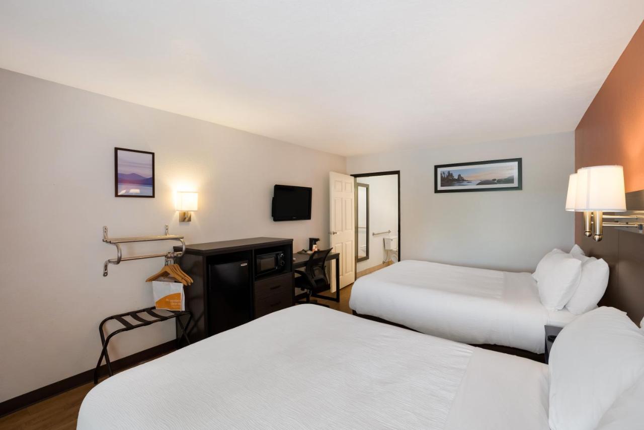  | Hill Country Inn and Suites