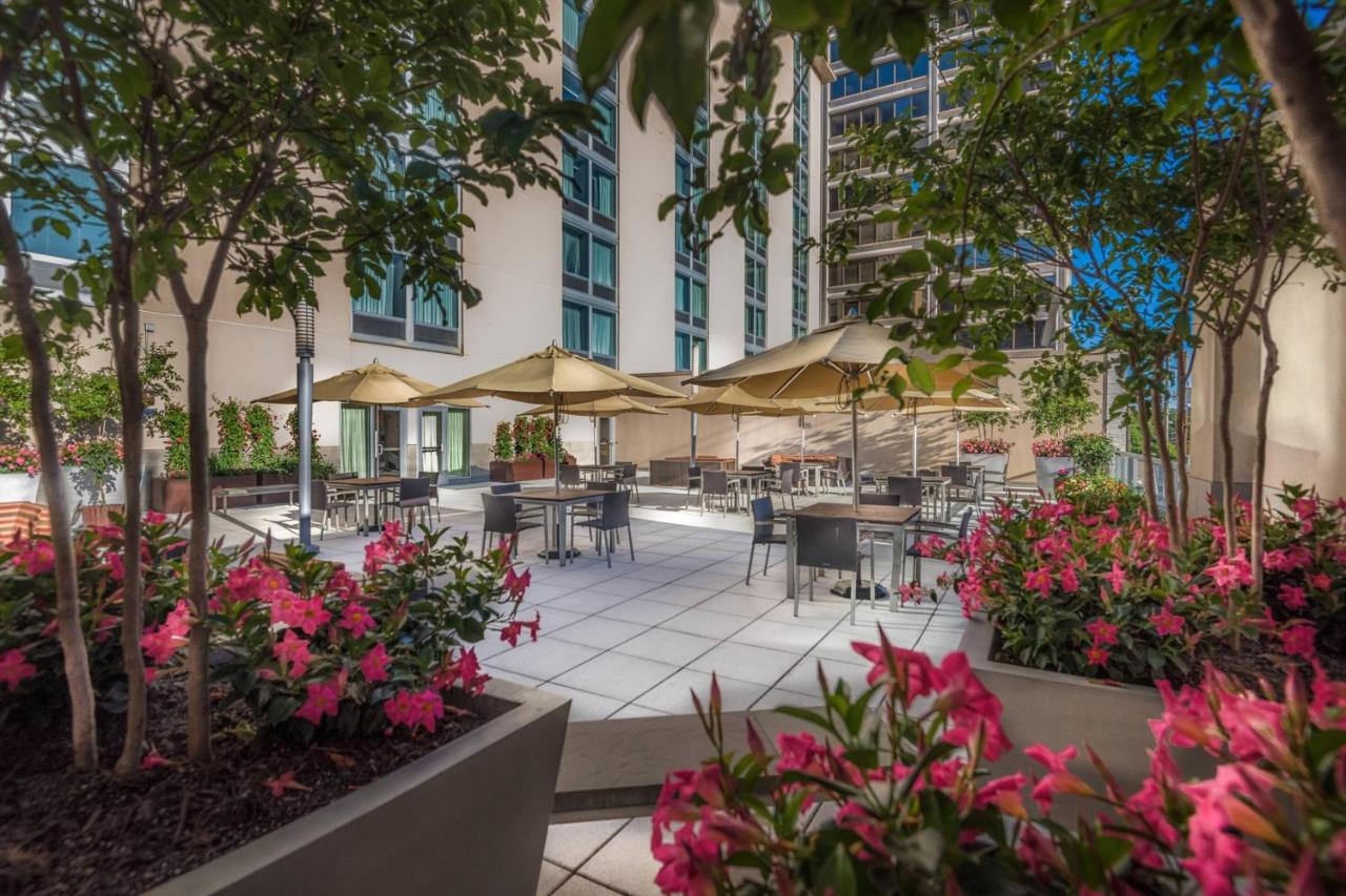 | Courtyard by Marriott Bethesda Chevy Chase