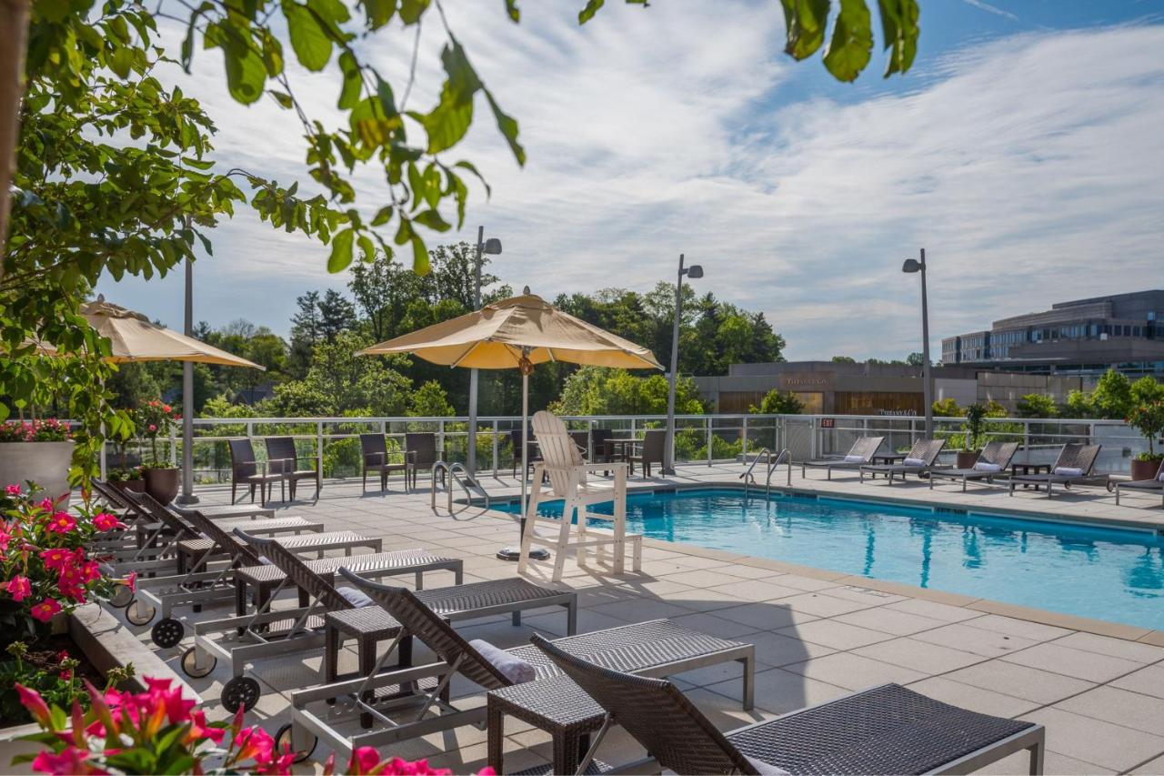 | Courtyard by Marriott Bethesda Chevy Chase