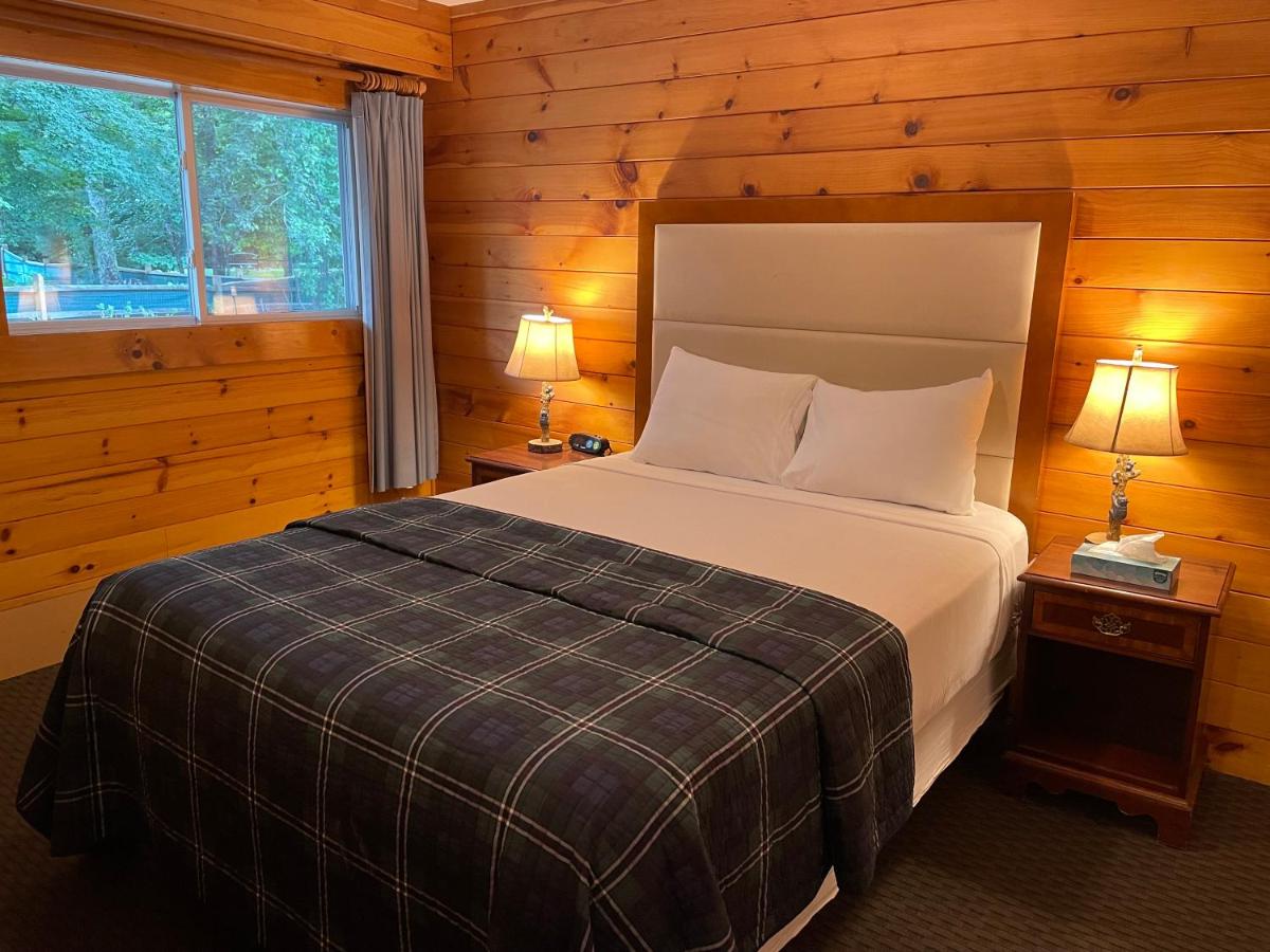 | Northern Lights Lodge