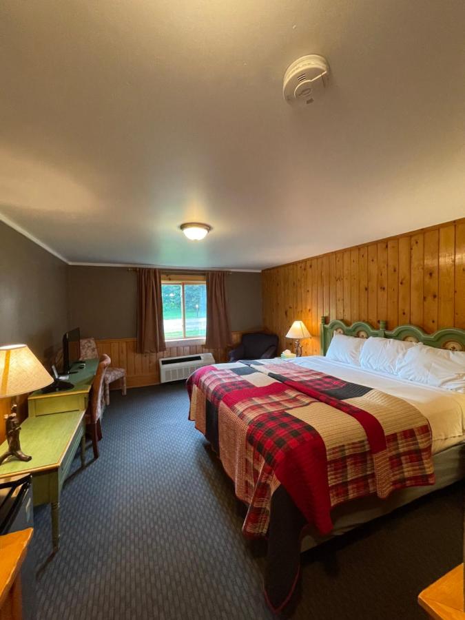 | Northern Lights Lodge