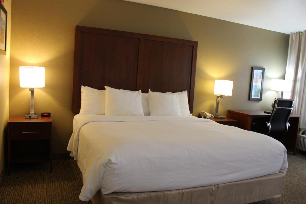 King Suite - Non-Smoking at Comfort Inn Green Valley I-19