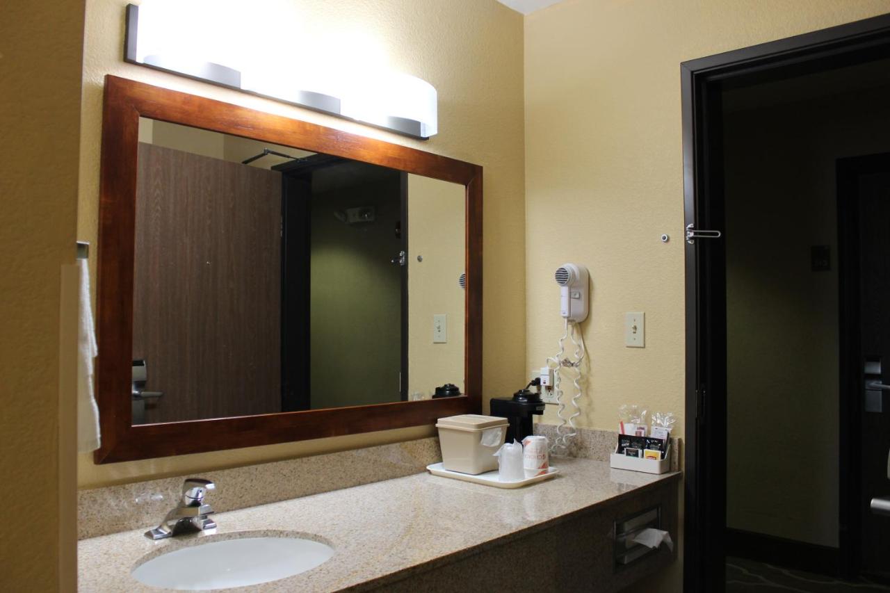 King Room - Non-Smoking at Comfort Inn Green Valley I-19