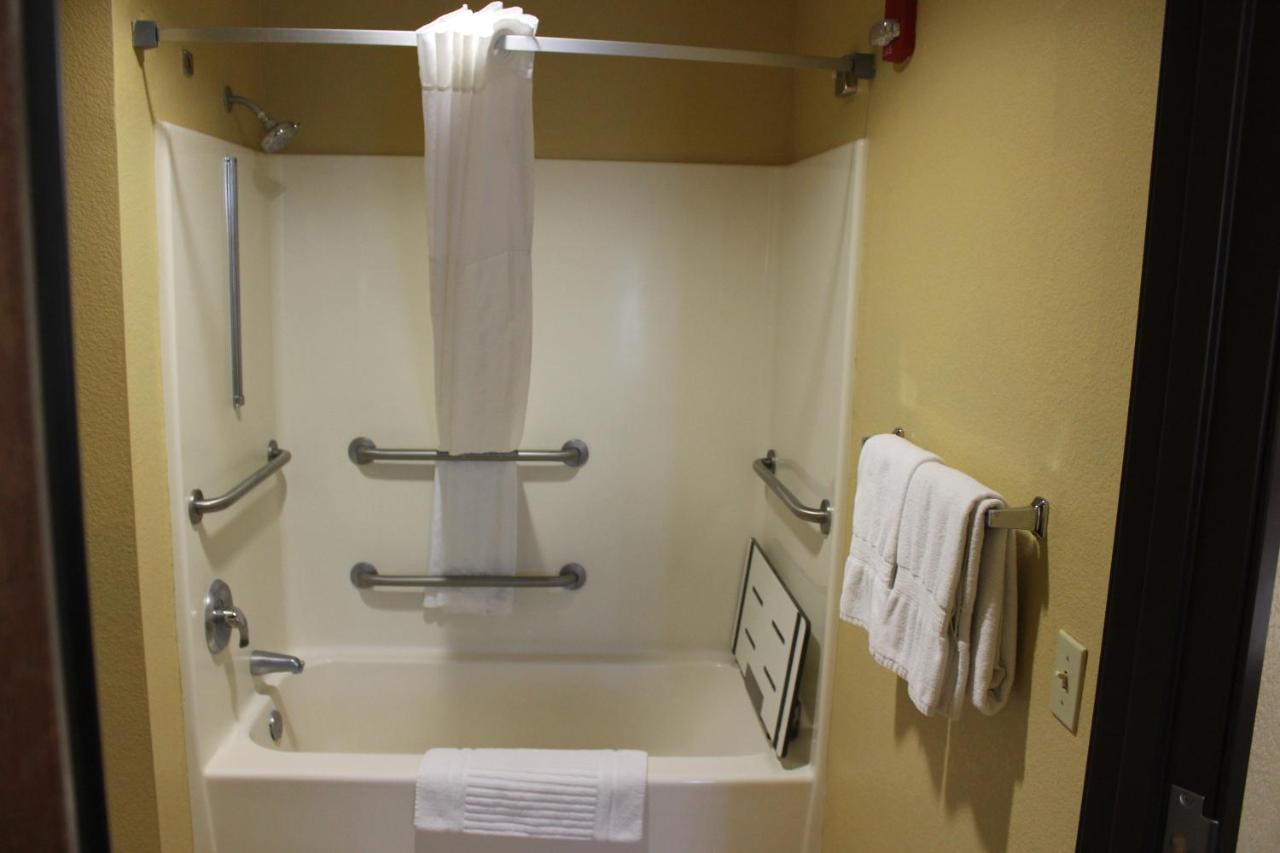 King Room - Accessible/Non-Smoking at Comfort Inn Green Valley I-19