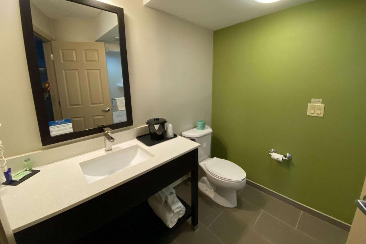  | Sleep Inn & Suites Niantic