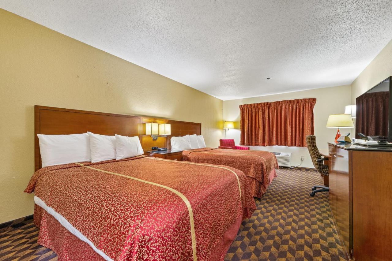 | Geneva Motel Inn